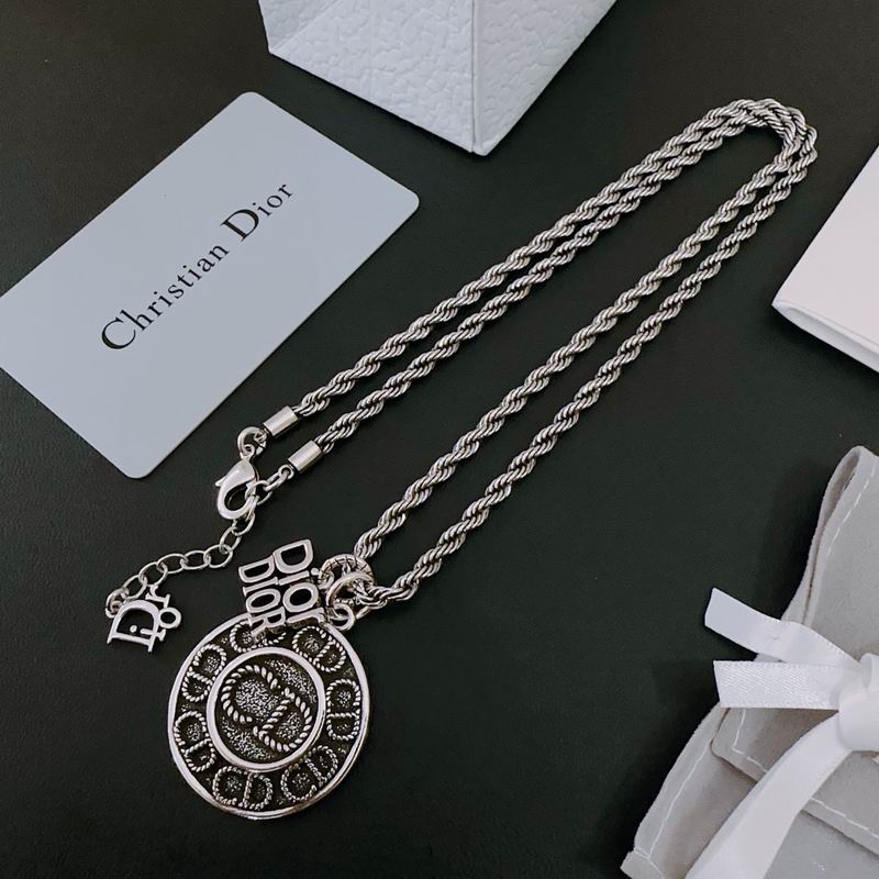 Dior Necklace 05lyr324 (3)